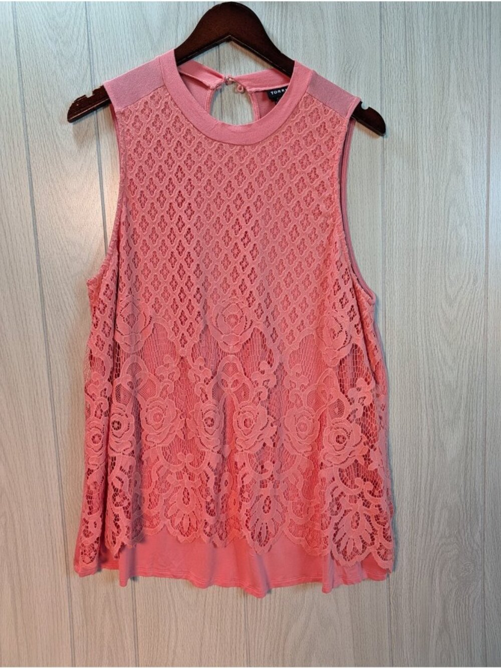Torrid Halter Top 2X Pink Floral Lace High Neck Lined Key Hole Sleeveless Bouse